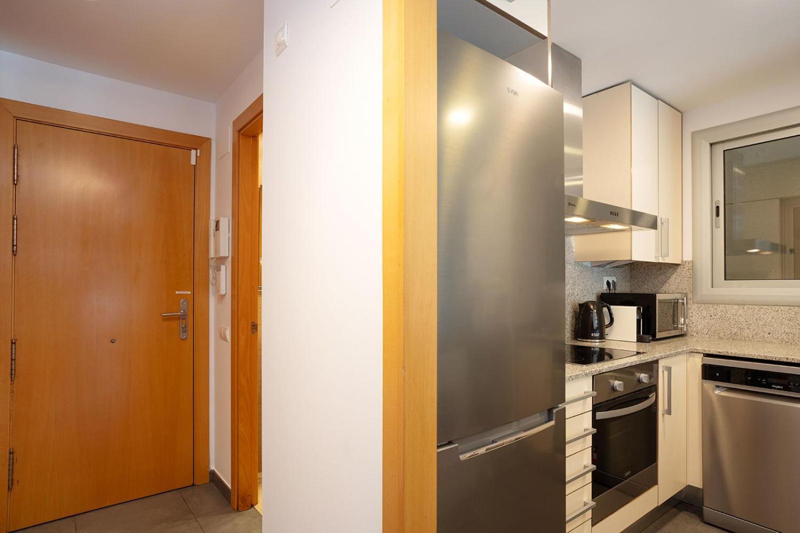 Modern Apartment Near Pl. Espana 巴塞罗那 外观 照片
