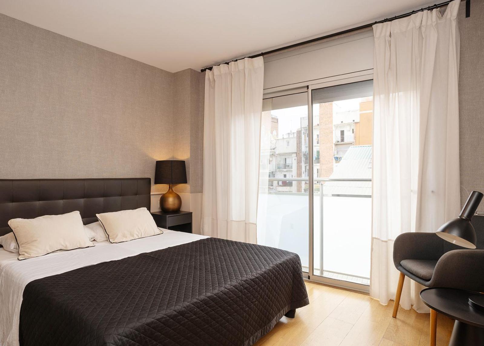 Modern Apartment Near Pl. Espana 巴塞罗那 外观 照片